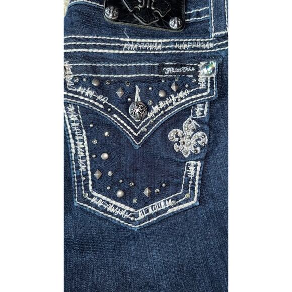 Miss Me Jeans JE5685T2L Straight Flap Over Pockets Rhinestones Womens Sz 28 - Picture 1 of 8